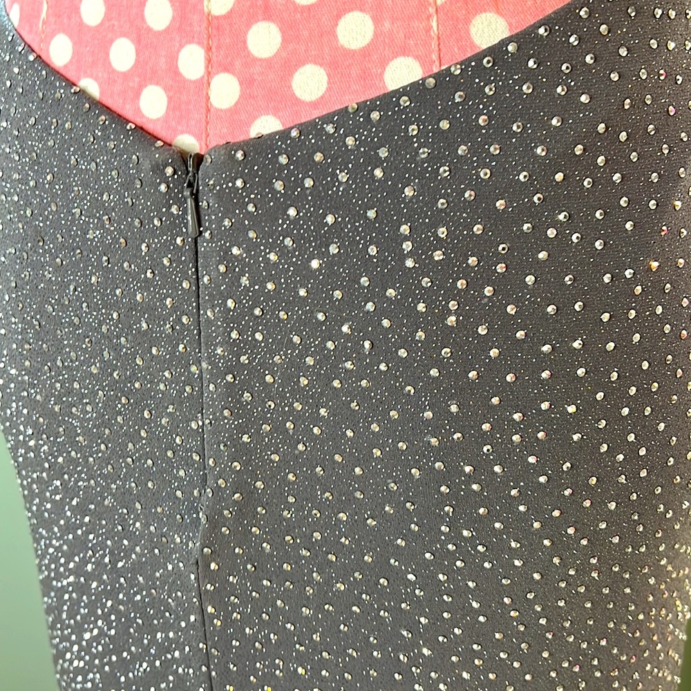 Vienna Prom Dress Size 6 - Picture 9 of 13